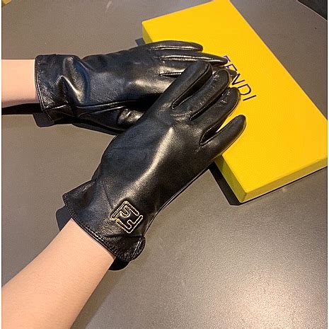 Men's Designer Fendi Gloves 